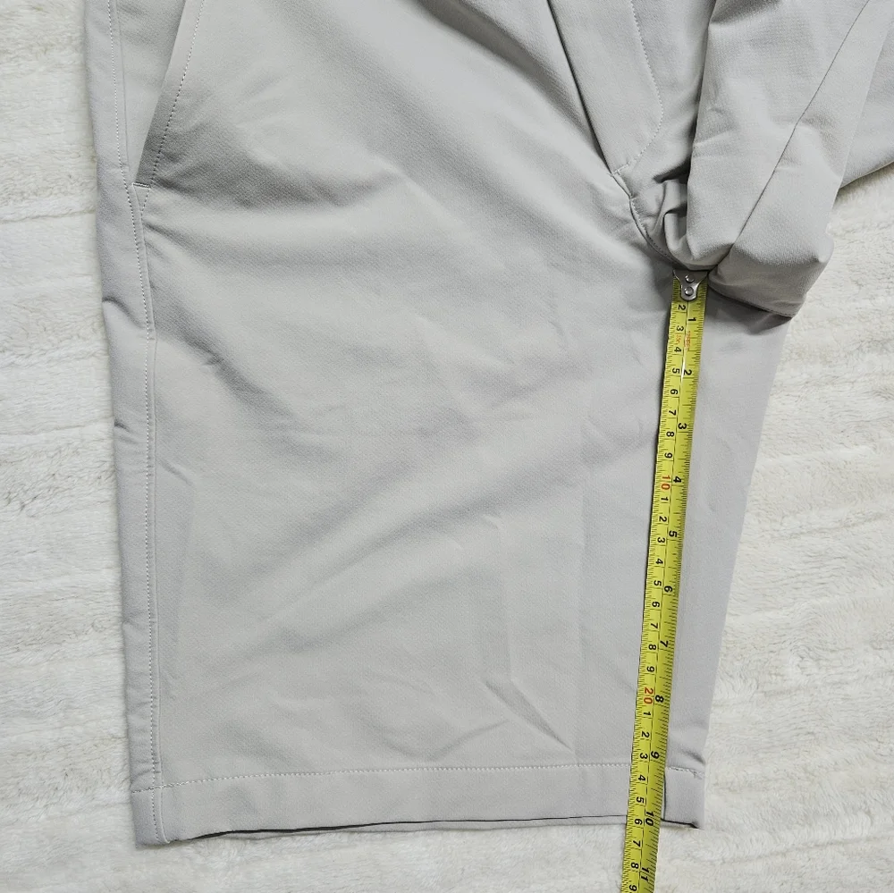 Under Armour Golf Shorts Size 30 Performance Casual - Picture 6 of 12